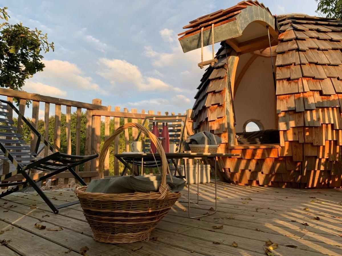La Ville Es Renais - Ferme Et Maison D'Hotes Insolite Erquy Exterior photo