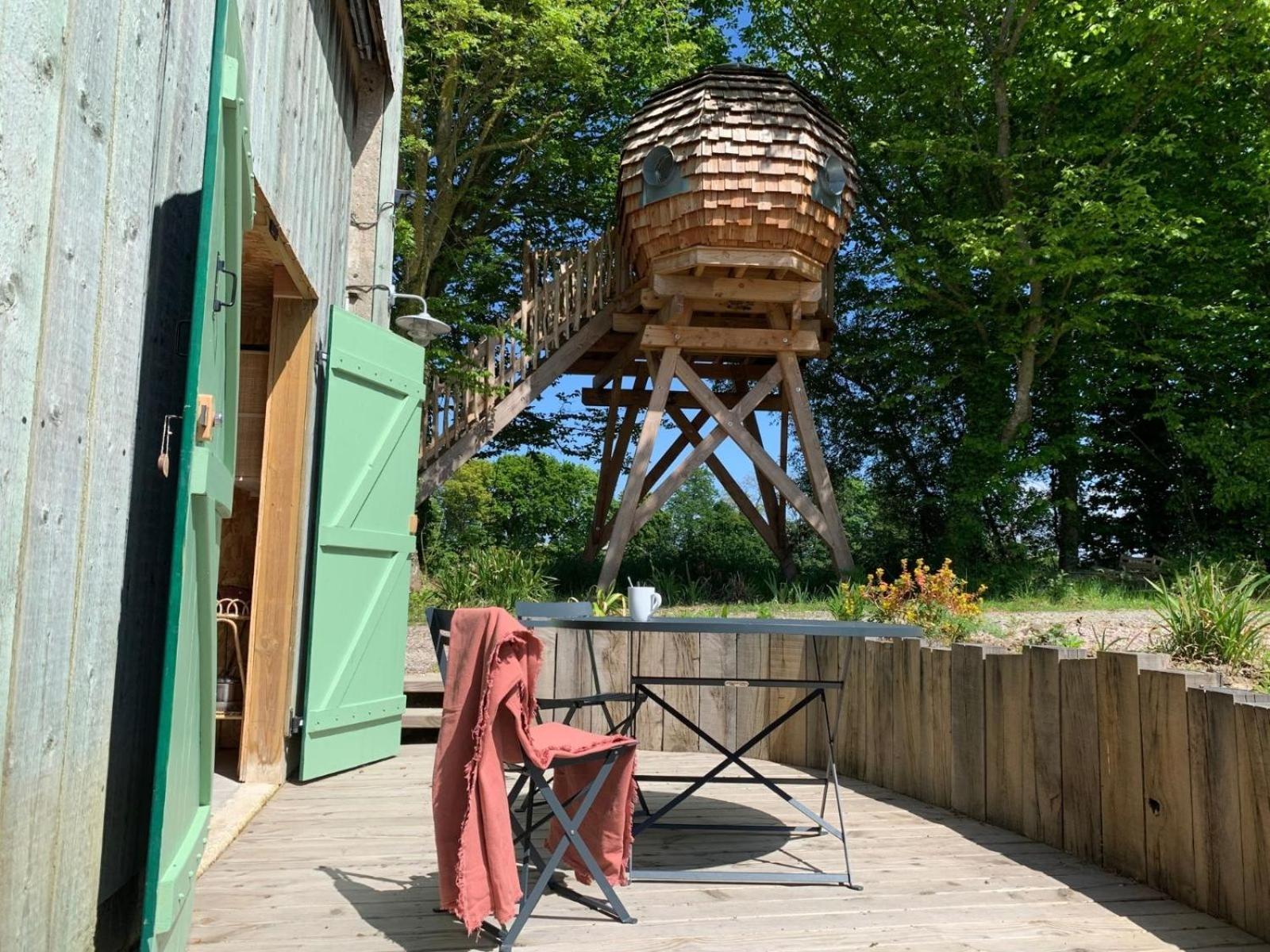 La Ville Es Renais - Ferme Et Maison D'Hotes Insolite Erquy Exterior photo